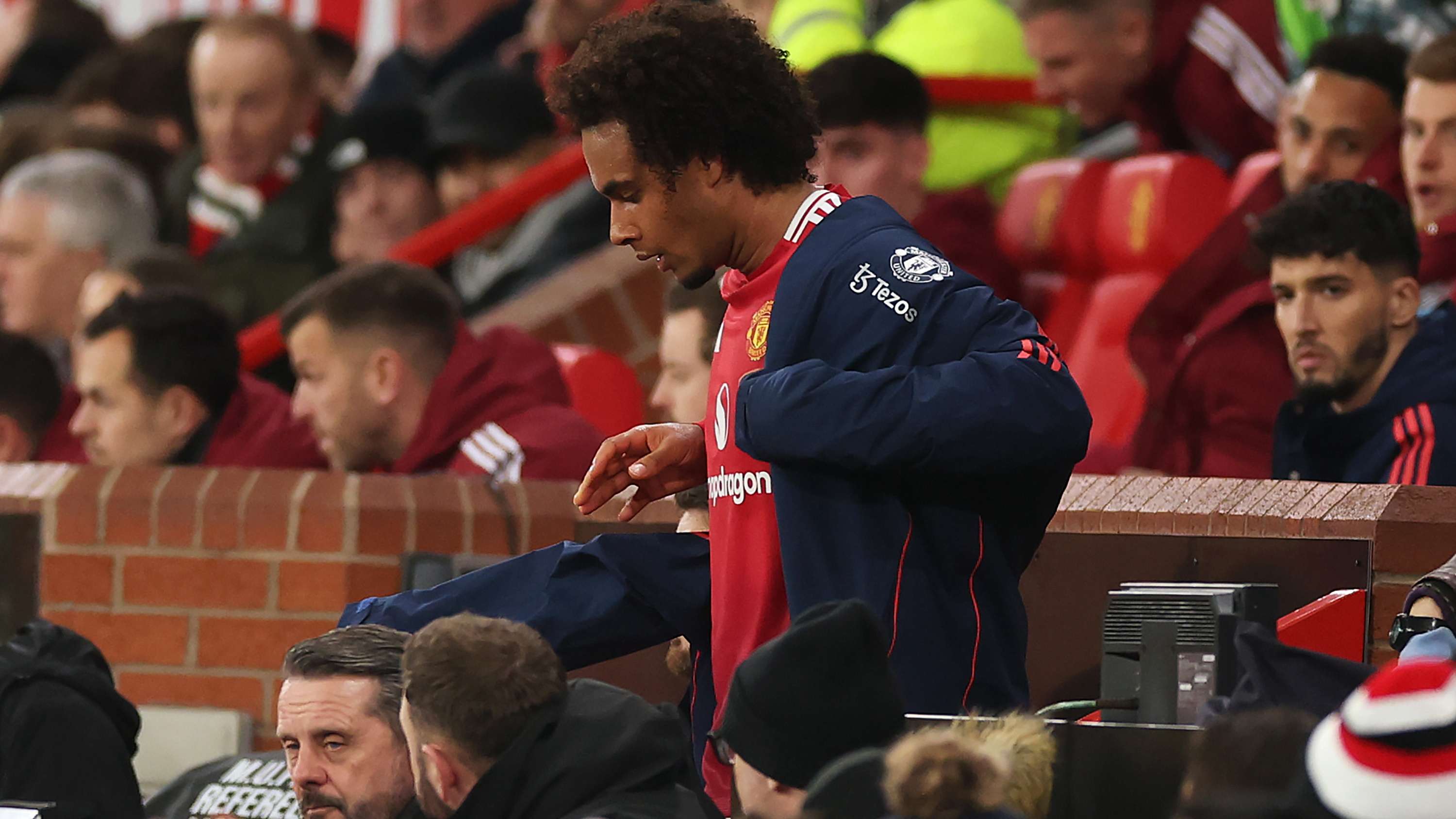 密切关注一 密切关注一